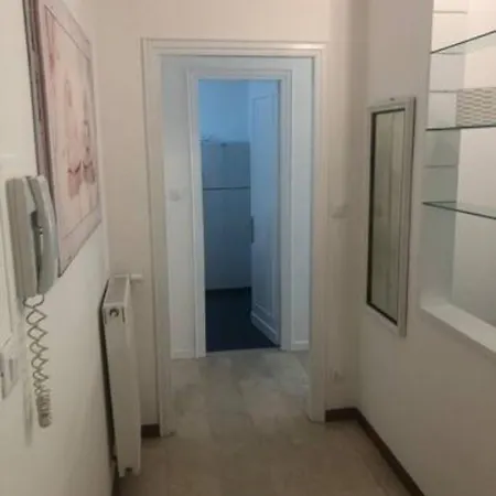 Guisci House - Free Private Parking דירה